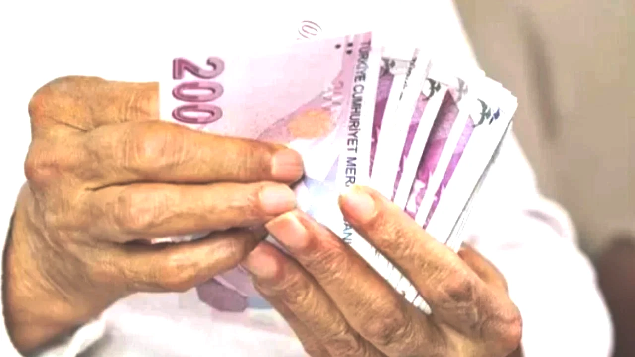 Hangi banka ne kadar emekli maaşı promosyonu veriyor: 3 haneli rakama çıktı - Sayfa 4